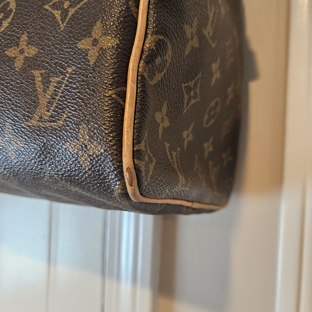 Louis Vuitton Speedy Monogram Canvas Handbag - Picture 9 of 9